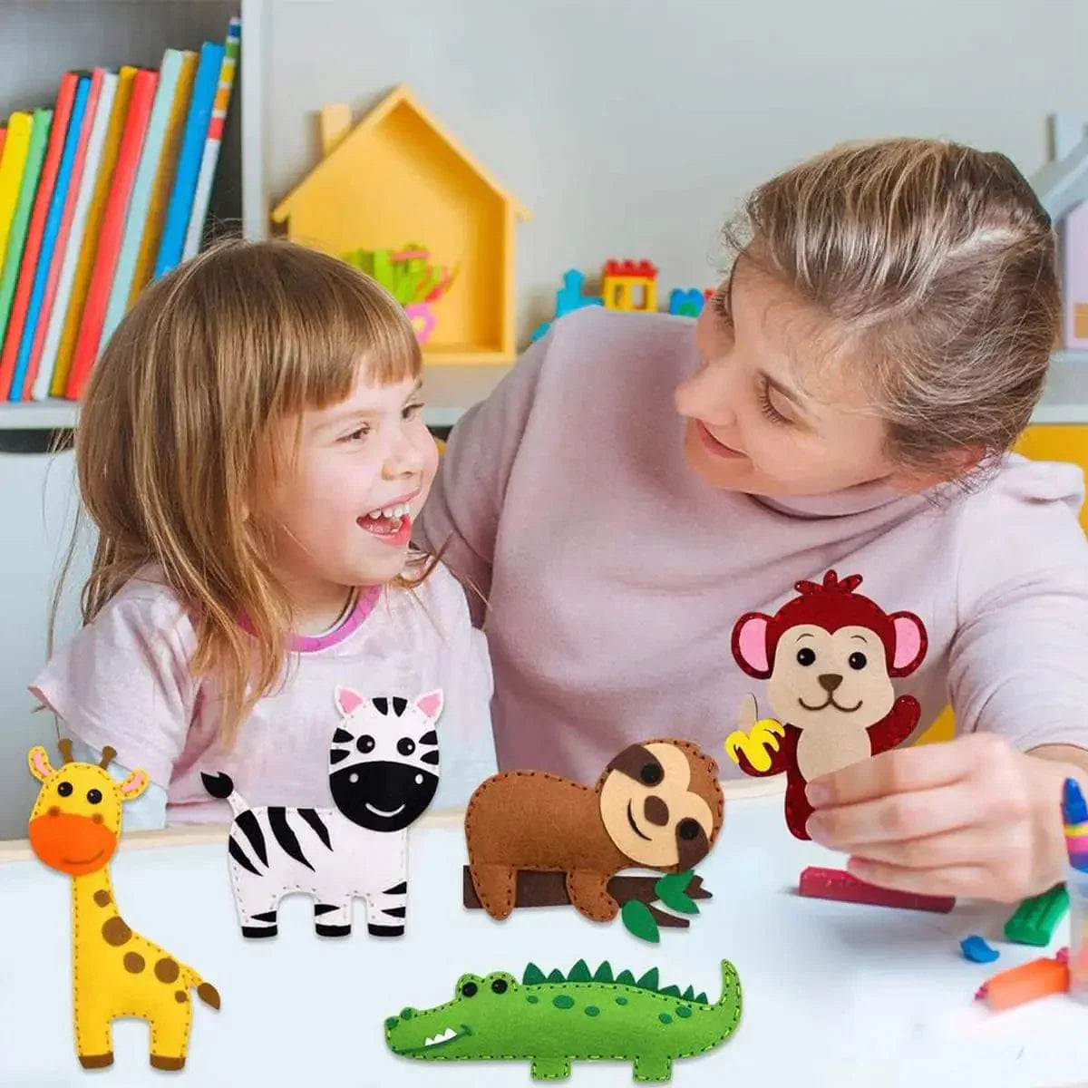 StitchJoy | Help je kinderen nieuwe vaardigheden te leren terwijl je schattige pluche dieren maakt